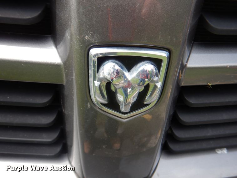 image for item DL0038 2006 Dodge Dakota SLT  Crew Cab pickup truck