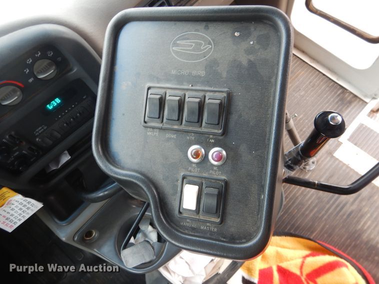 image for item DL0298 2000 Chevrolet  school bus