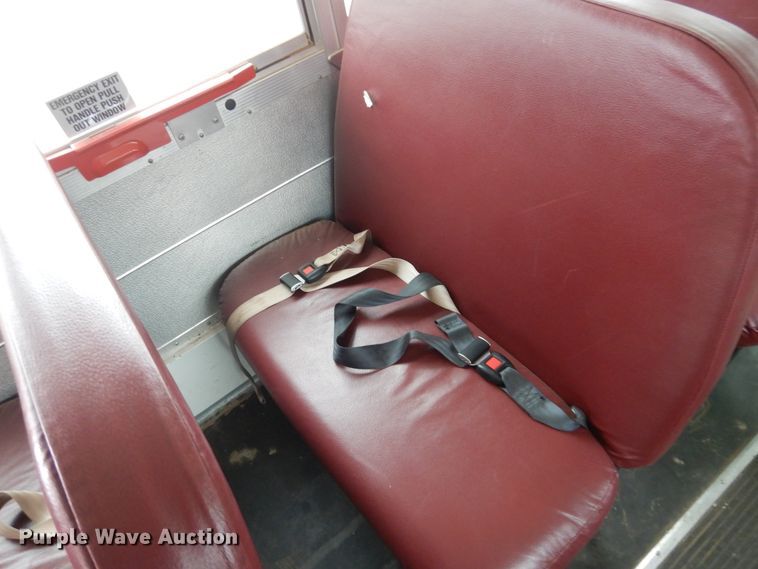 image for item DL0298 2000 Chevrolet  school bus