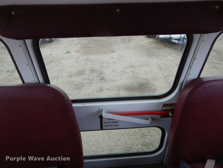 image for item DL0298 2000 Chevrolet  school bus