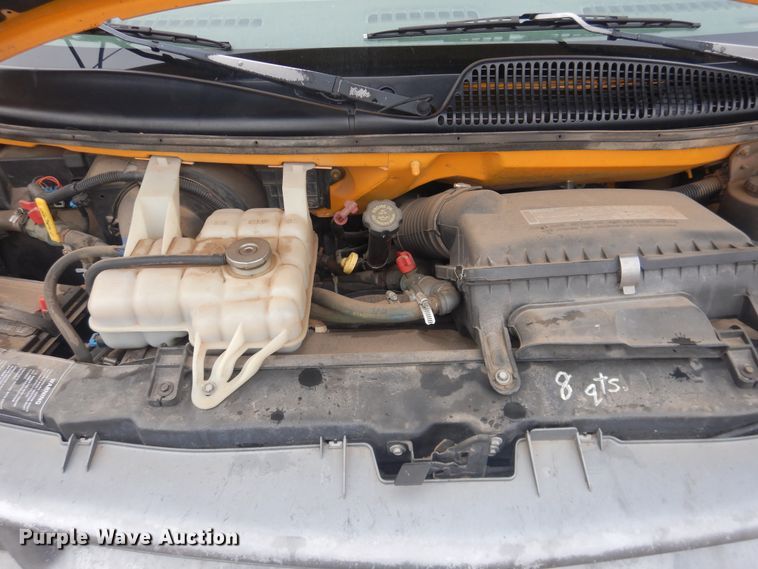 image for item DL0298 2000 Chevrolet  school bus