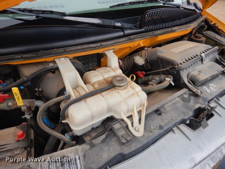 image for item DL0298 2000 Chevrolet  school bus