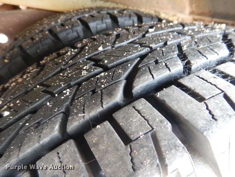 image for item DL0298 2000 Chevrolet  school bus