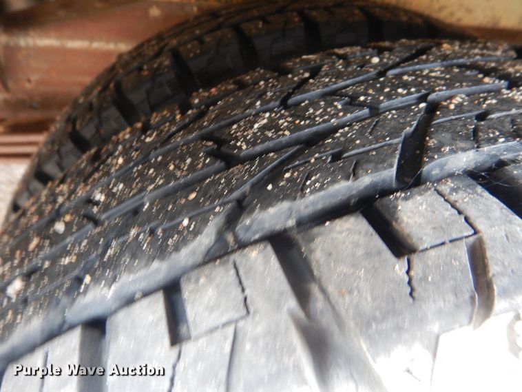 image for item DL0298 2000 Chevrolet  school bus