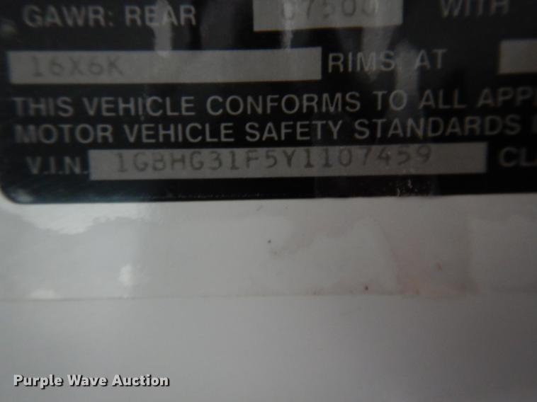 image for item DL0298 2000 Chevrolet  school bus