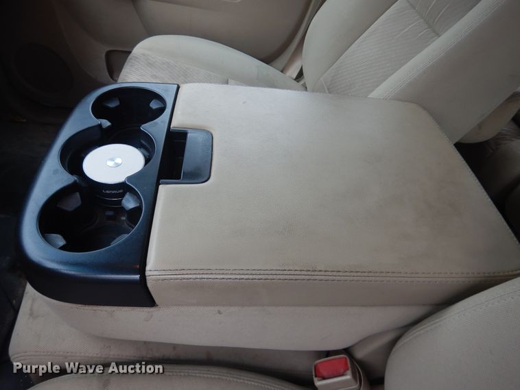 image for item DL0299 2010 Chevrolet Suburban  SUV