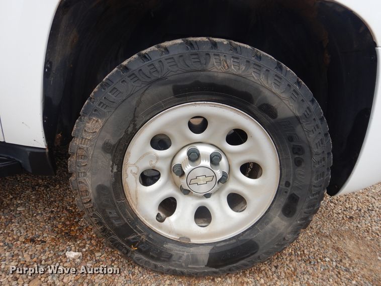 image for item DL0299 2010 Chevrolet Suburban  SUV