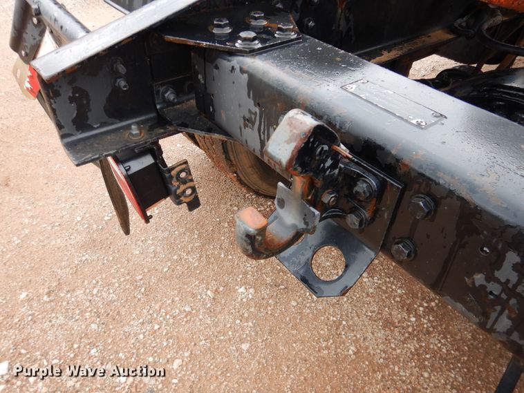 image for item DL0343 1999 Freightliner FL80  semi truck