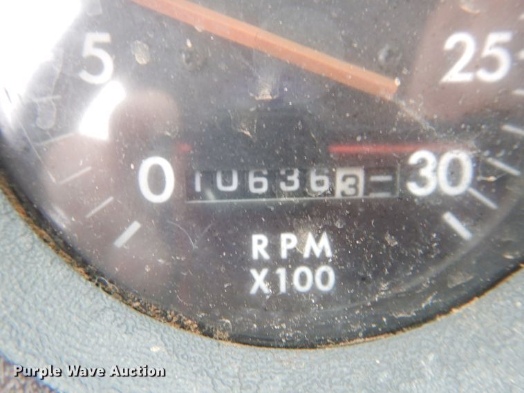 image for item DL0343 1999 Freightliner FL80  semi truck