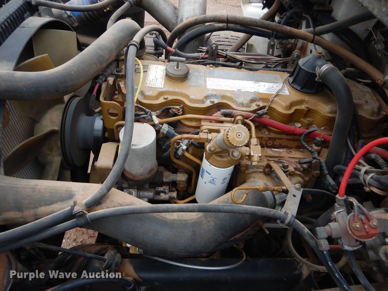 image for item DL0343 1999 Freightliner FL80  semi truck