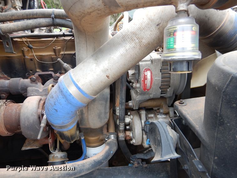 image for item DL0343 1999 Freightliner FL80  semi truck