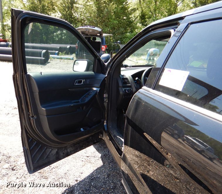 image for item DL8135 2017 Ford Explorer Police  SUV