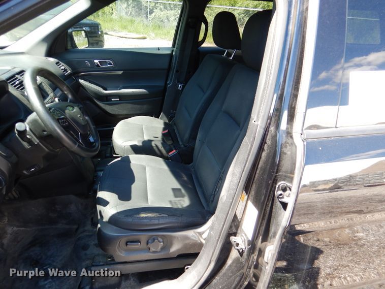 image for item DL8135 2017 Ford Explorer Police  SUV