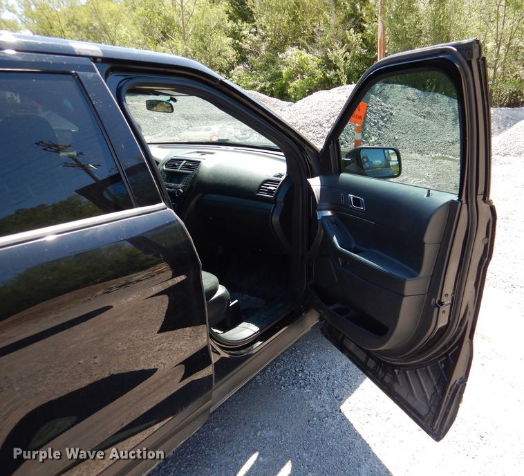 image for item DL8136 2016 Ford Explorer Police  SUV