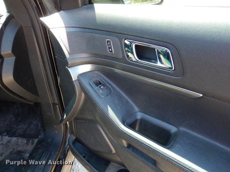 image for item DL8136 2016 Ford Explorer Police  SUV