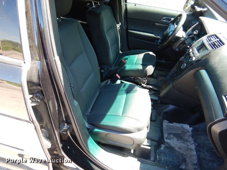 image for item DL8136 2016 Ford Explorer Police  SUV