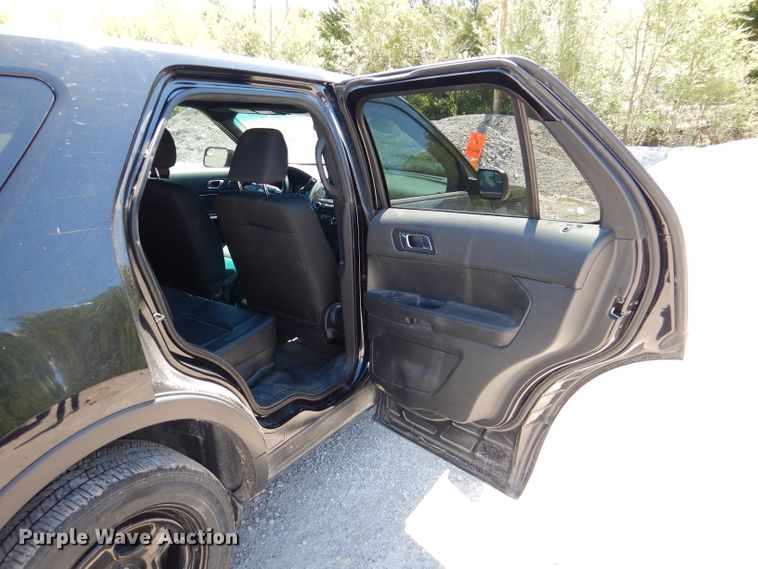 image for item DL8136 2016 Ford Explorer Police  SUV
