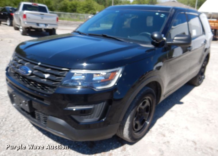 image for item DL8137 2017 Ford Explorer Police  SUV