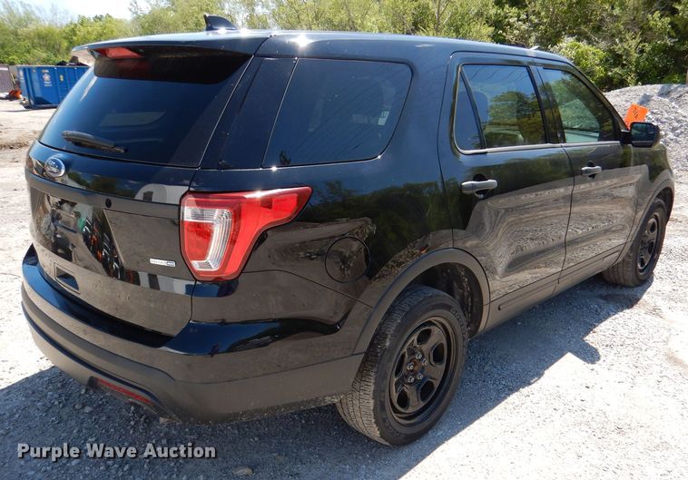 image for item DL8137 2017 Ford Explorer Police  SUV