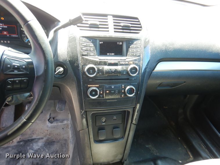 image for item DL8137 2017 Ford Explorer Police  SUV