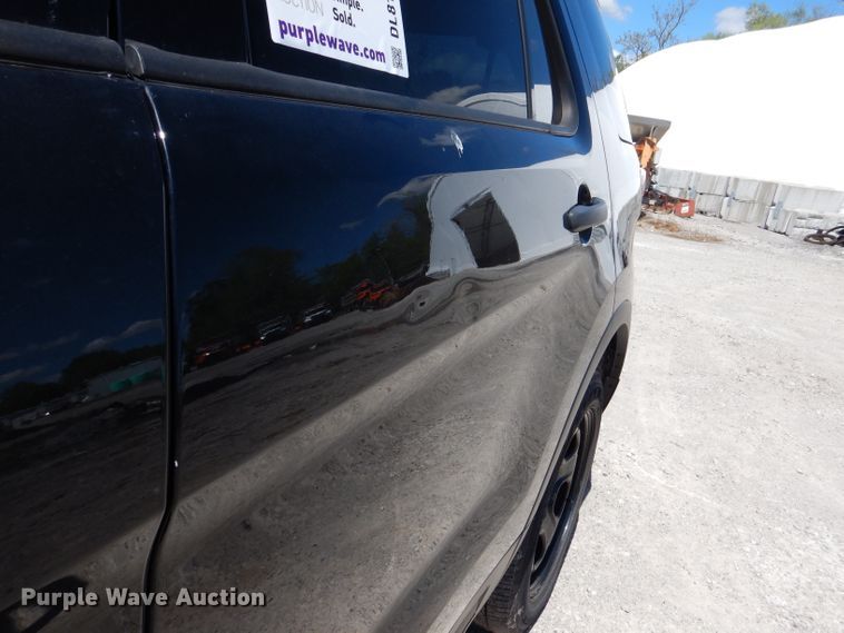 image for item DL8137 2017 Ford Explorer Police  SUV