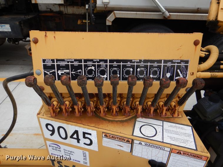 image for item DL8237 2000 Vermeer TS44A  tree spade