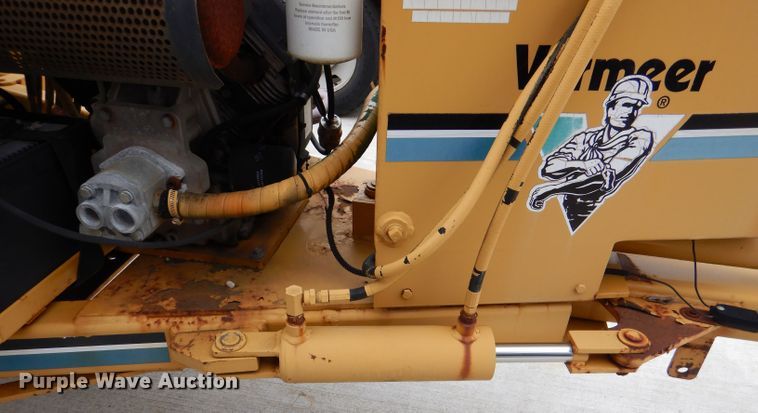 image for item DL8237 2000 Vermeer TS44A  tree spade