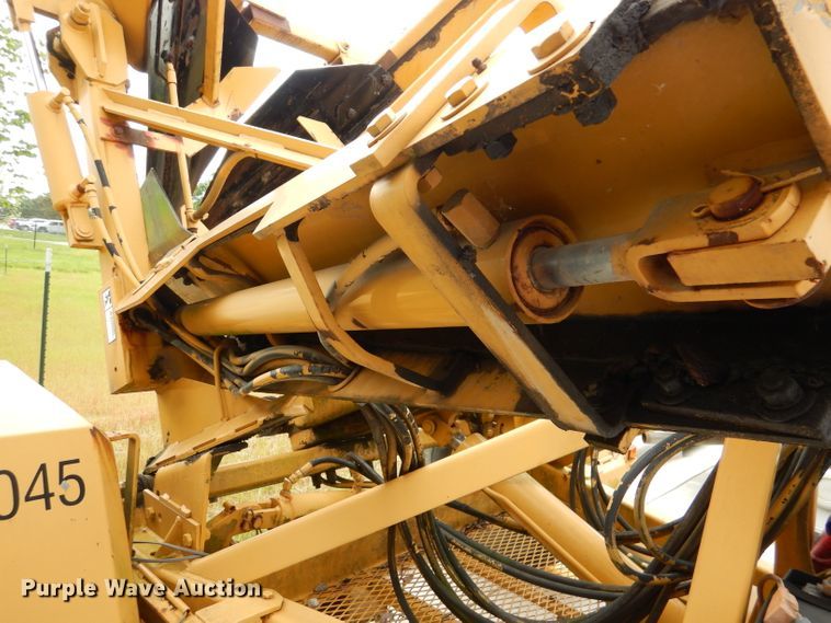 image for item DL8237 2000 Vermeer TS44A  tree spade