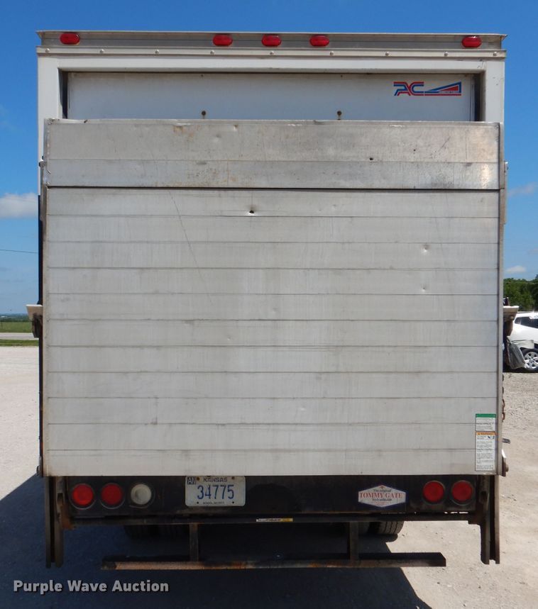 image for item DL8857 2000 Chevrolet C3500  box truck