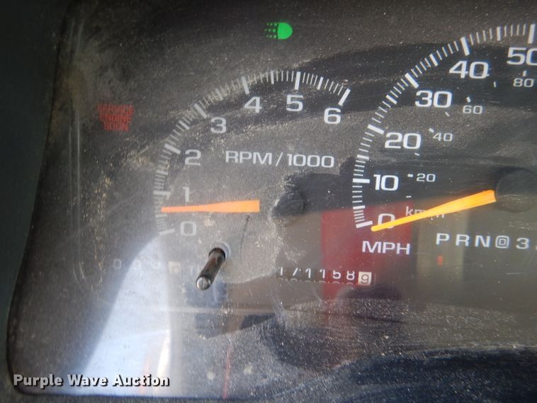 image for item DL8857 2000 Chevrolet C3500  box truck