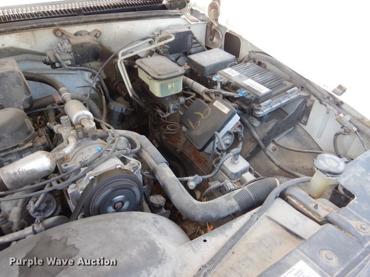 image for item DL8857 2000 Chevrolet C3500  box truck