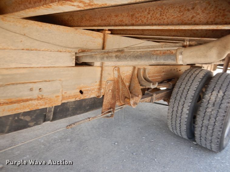 image for item DL8857 2000 Chevrolet C3500  box truck