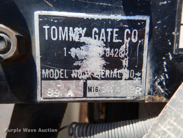 image for item DL8857 2000 Chevrolet C3500  box truck