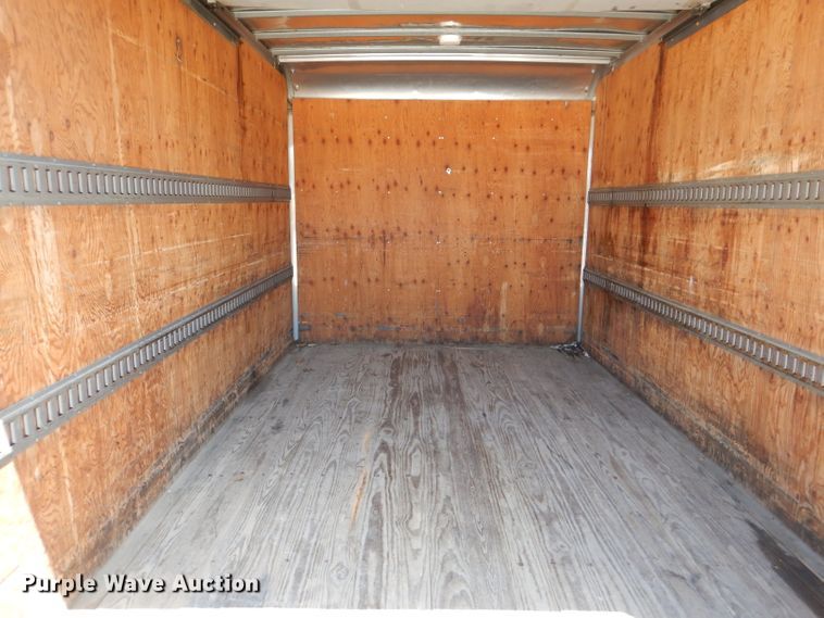 image for item DL8857 2000 Chevrolet C3500  box truck