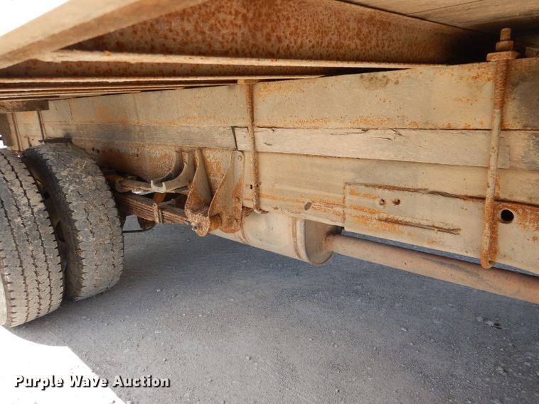 image for item DL8857 2000 Chevrolet C3500  box truck