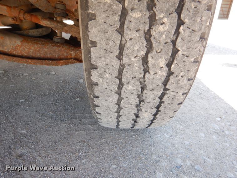 image for item DL8857 2000 Chevrolet C3500  box truck