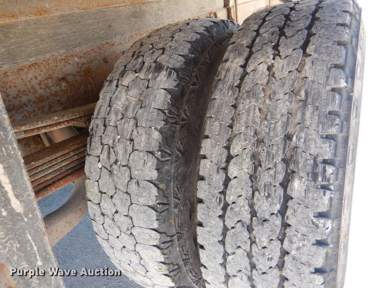 image for item DL8857 2000 Chevrolet C3500  box truck