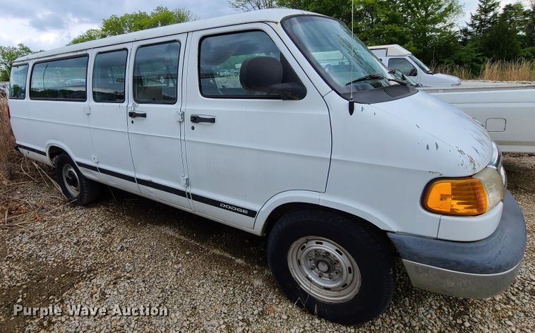 image for item DN5577 1999 Dodge Ram B3500  van