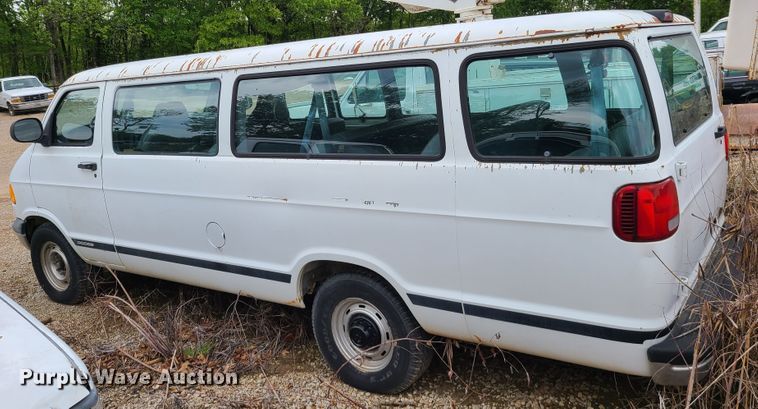 image for item DN5577 1999 Dodge Ram B3500  van