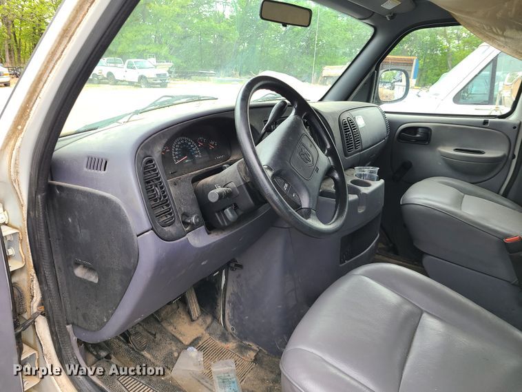 image for item DN5577 1999 Dodge Ram B3500  van