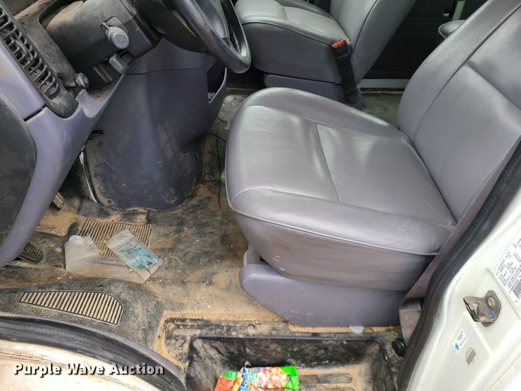 image for item DN5577 1999 Dodge Ram B3500  van