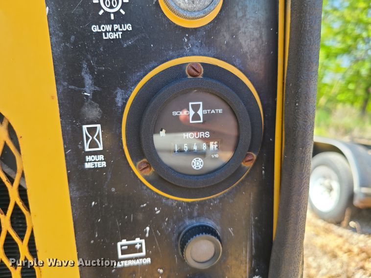 image for item DN5597 1999 Vermeer BC935  wood chipper