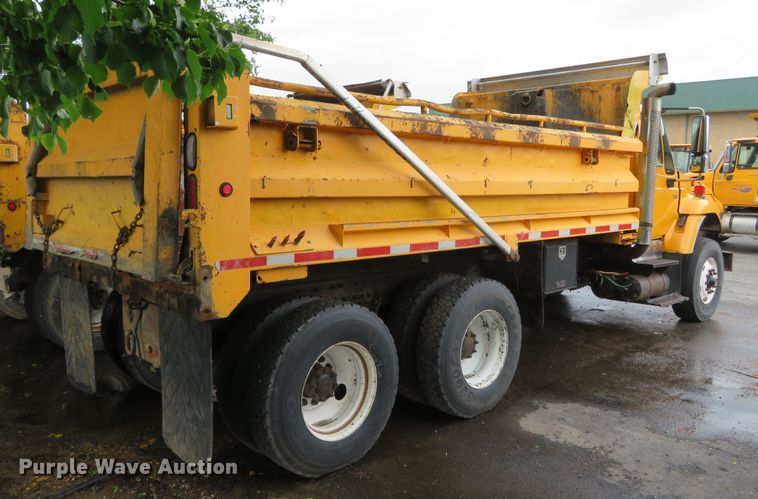 image for item DN5839 2006 International 7400  dump truck
