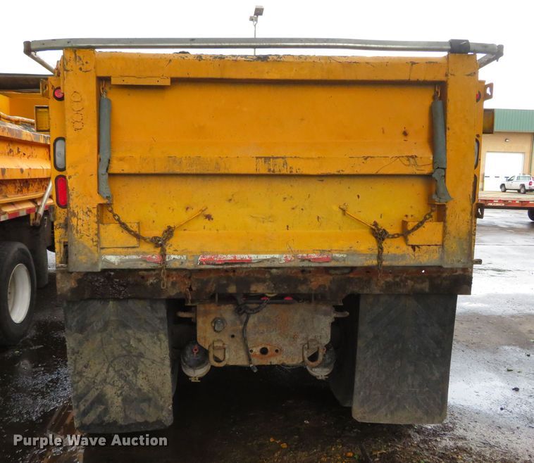 image for item DN5839 2006 International 7400  dump truck