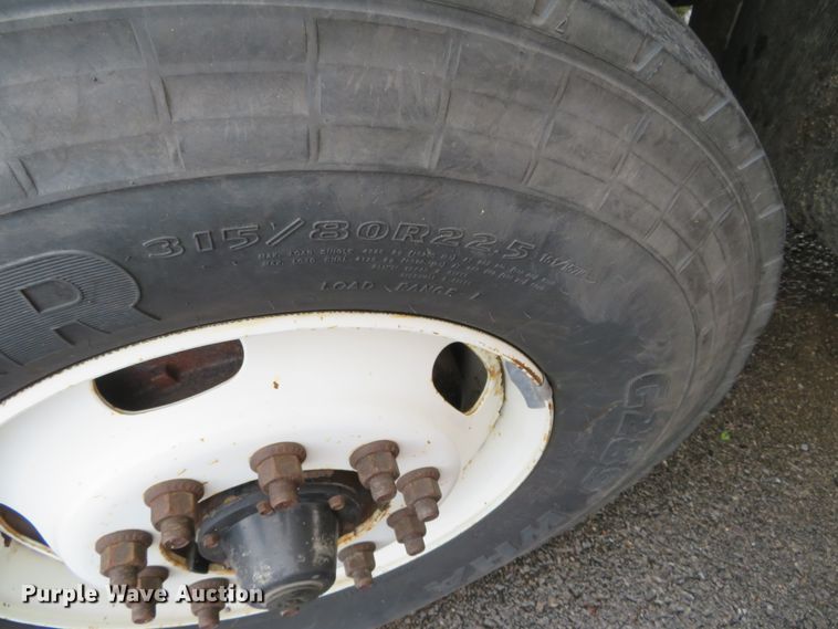 image for item DN5839 2006 International 7400  dump truck