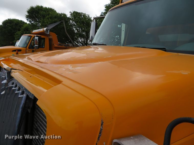 image for item DN5839 2006 International 7400  dump truck