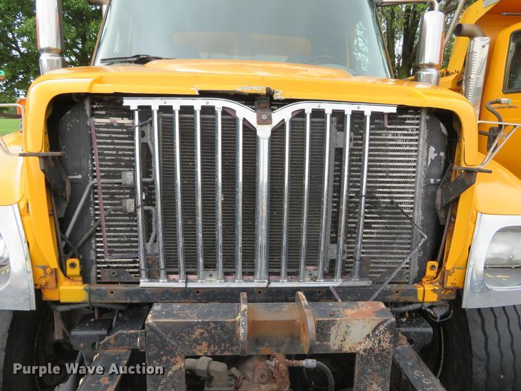 image for item DN5839 2006 International 7400  dump truck