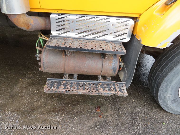 image for item DN5839 2006 International 7400  dump truck