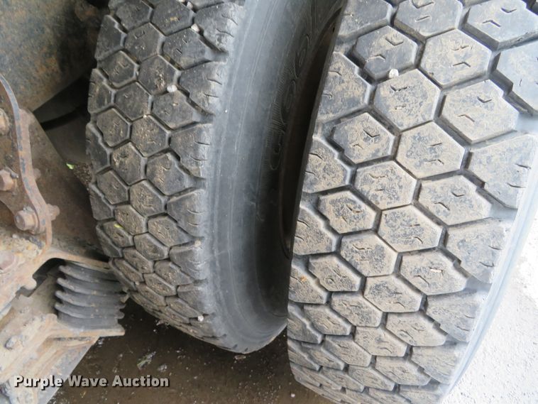 image for item DN5839 2006 International 7400  dump truck