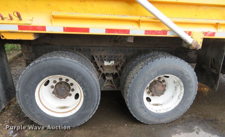 image for item DN5839 2006 International 7400  dump truck